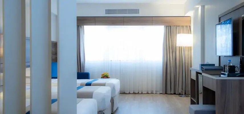 Season Star Hotel image
